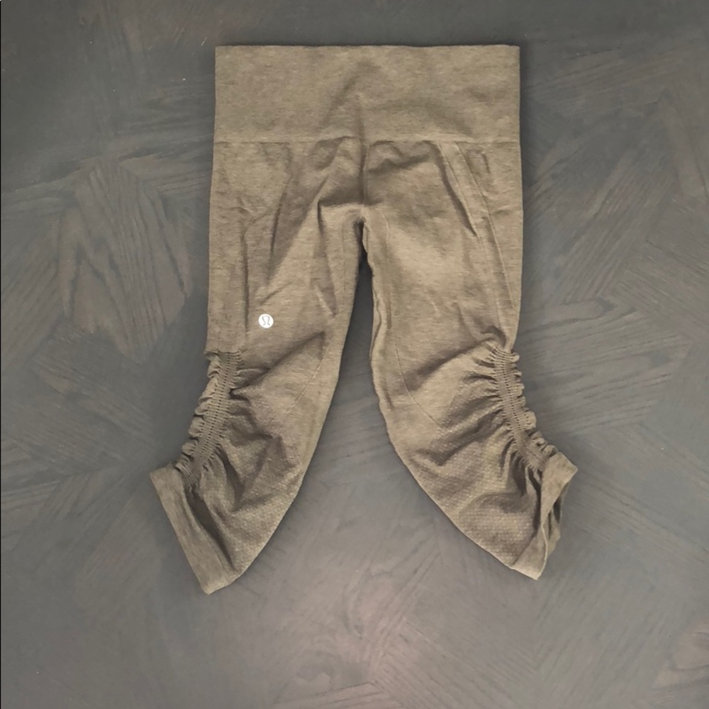 Lulu lemon Capri leggings
